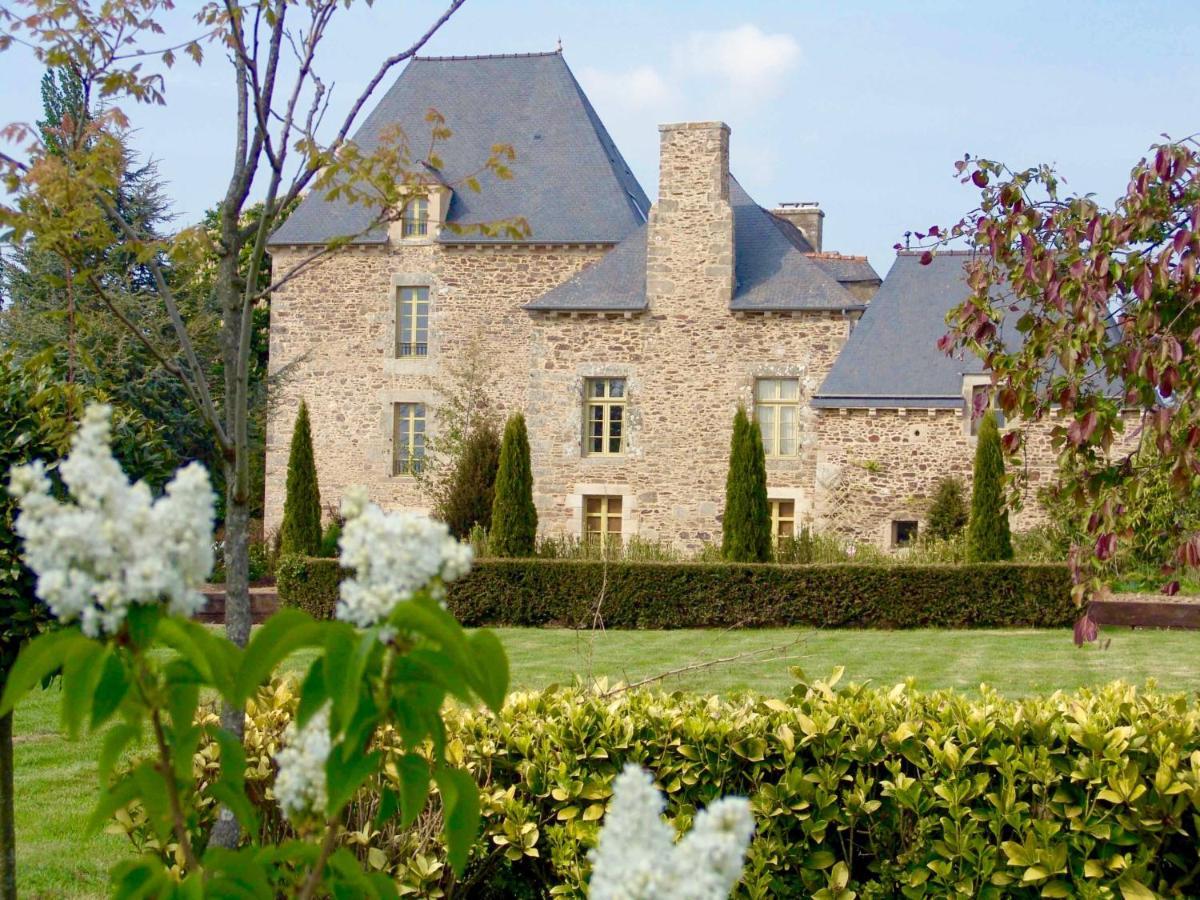 B&B Le Plessix - Manoir Le Plessix Madeuc Corseul Eksteriør billede